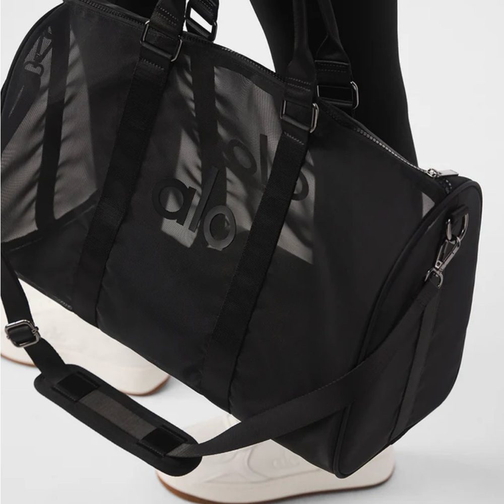 NWT ALO YOGA Sheer Duffle Bag Col:black  $228 - Picture 2 of 9